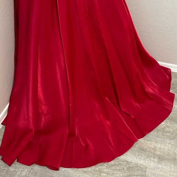 NEW CHRISTNA WU SZ 16 CLARET RED FORMAL ORGANZA TIE BACK BALLGOWN WITH POCKETS - Picture 10 of 13